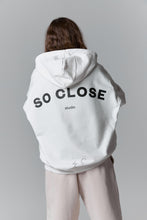 Načíst obrázek do prohlížeče Galerie, Heavyweight Off white hoodie - So close &quot;by S&quot;
